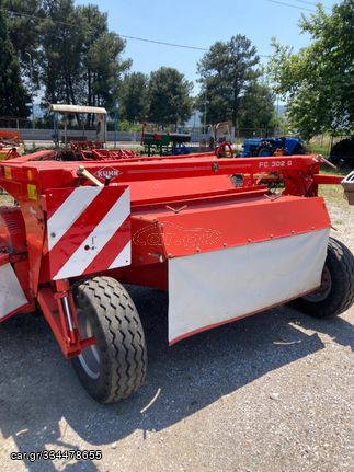 Kuhn '01 FC 302G