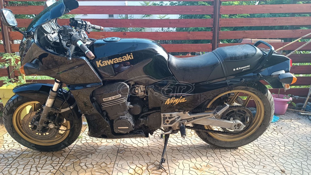 Car Gr Kawasaki GPZ 86 750R Ninja