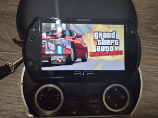 PSP GO 16GB-thumb-3