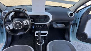 Renault Twingo 2018 Limited SCE 70 IN TOUCH 1.0 EU-thumb-9
