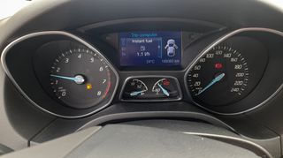 Ford Focus 2012-thumb-18