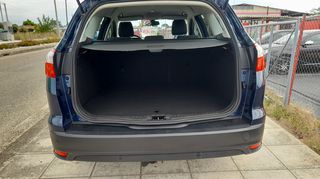 Ford Focus 2012-thumb-9