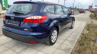 Ford Focus 2012-thumb-11