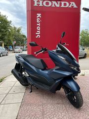 Honda 2026 PCX 125 ABS-thumb-2
