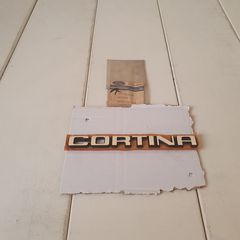 Επιγραφή 'CORTINA' Taunus / Cortina