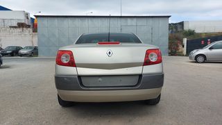 Renault Megane 2004-thumb-4