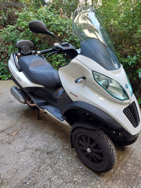 Piaggio MP3 300 LT 2011