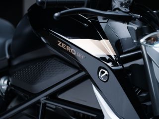Zero SR/F 2023 PREMIUM ZF 17.3 KWH-thumb-3
