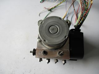 Μονάδα ABS από Peugeot 3008 1.6 turbo (2011) | MAXAIRASautoparts