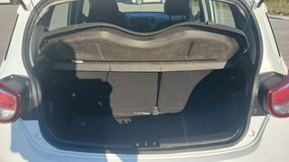 Hyundai i 10 2018-thumb-9