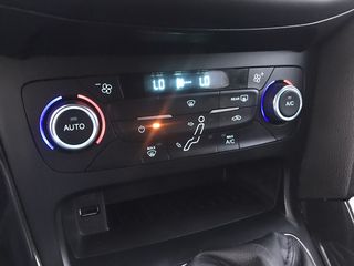 Ford Focus 2016 Turnier 1.0 EcoBoost Start/Stopp Titanium-thumb-20