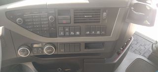 Volvo 2015 FH 460  INTARDER-thumb-13