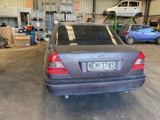 MERCEDES 1999-thumb-1