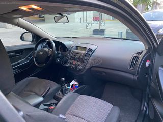 Kia ProCeed / pro_cee'd 2010-thumb-17