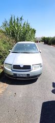 Skoda Fabia 2000-thumb-4