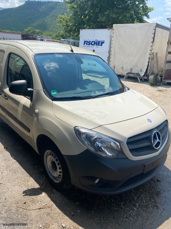 Κλούβα Mercedes-Benz 2016 SINTAN