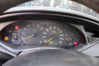 Ford Focus 2000-thumb-1