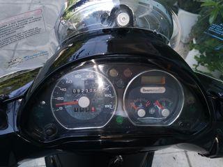Piaggio Beverly 500 2005-thumb-2