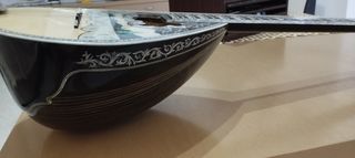 Μπουζούκι Καρβούνη