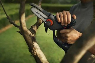 Aspire™ P5-P4A | Husqvarna | Κλαδευτικό Αλυσοπρίονο Μπαταρίας (Χωρίς Μπαταρία Και Φορτιστή)