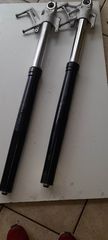 ΜΠΟΥΚΑΛΕΣ ΕΜΠΡΟΣ KTM 990LC8-thumb-1