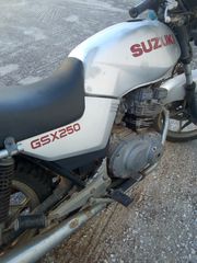 Suzuki GSX 250 '90