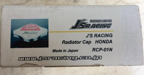 Τάπα ψυγείου της J's Racing 1.3 bar για Honda Type R FN2