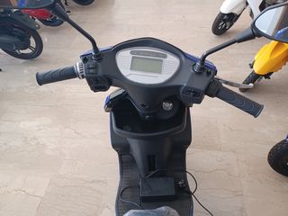 Roller / Scooter 2021 ZT-27-thumb-11