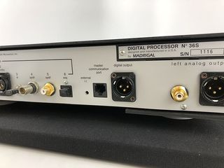 DAC  MARK  LEVINSON  36 S  DAC-thumb-16