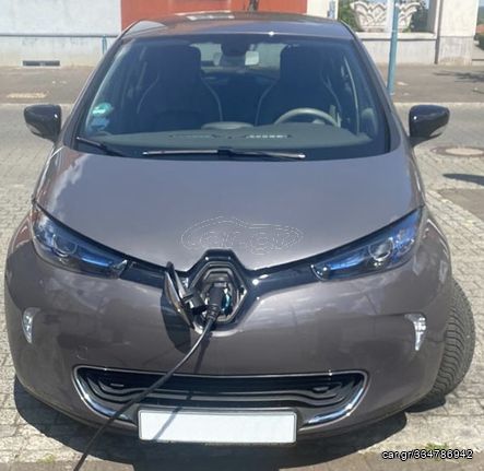 Renault Zoe '17 350 km σε 2 ώρες φόρτιση στο σπίτι