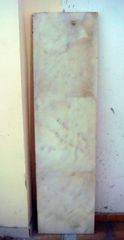 Μαρμάρινος πάγκος μονοκόμματος διαστάσεων 153,2 cm x 41 cm, πάχους 3 cm vintage 1957