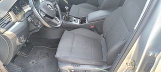 Skoda Superb 2016-thumb-7