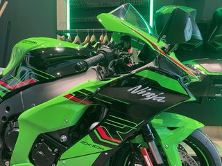 Kawasaki Ninja ZX - 10 R '24 213PS Lime Green/Ebony