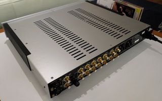 ΠΡΟΕΝΙΣΧΥΤΗΣ OCTAVE HP-300 Balanced Preamplifier-thumb-6
