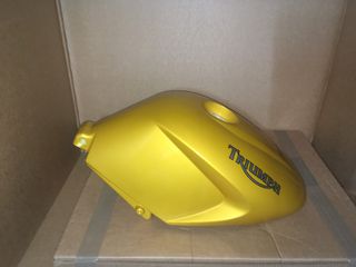 Triumph Speed Triple 1050 fuel tank yellow T2400209-FG