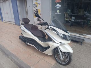 Piaggio X 10 '17