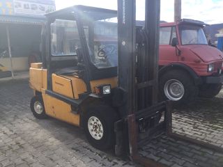 Yale 2002 Tfg40-thumb-1
