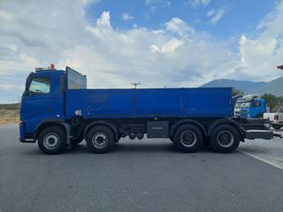 Σασί Volvo 2005 fΗ8x4-thumb-1