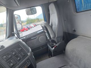 Σασί Volvo 2005 fΗ8x4-thumb-22