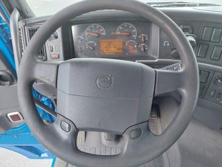 Σασί Volvo 2005 fΗ8x4-thumb-19