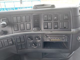 Σασί Volvo 2005 fΗ8x4-thumb-25