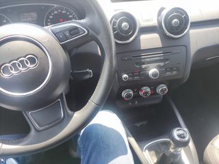 Audi A1 2011 TDI-thumb-6