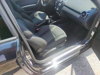 Audi A1 2011 TDI-thumb-9