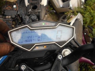 CF Moto 650 NK-thumb-9
