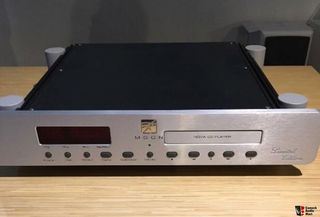 CD PLAYER  MOON  SIM AUDIO  NOVA LIMITED EDITION-thumb-9