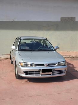 Mitsubishi Lancer '93