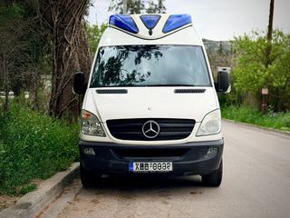 Φορτηγό Έως 7.5τ Mercedes-Benz 2011 Sprinter 316 Υδραυλική Πορτα