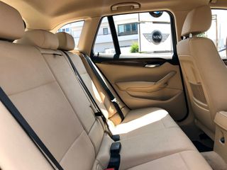 Bmw X1 2015 (X1 xDrive25d)-thumb-8
