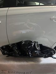 ΦΑΝΑΡΙ ΑΡΙΣΤΕΡΟ ΕΜΠΡΟΣ TOYOTA YARIS 2017-2020-thumb-1