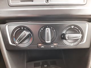 Volkswagen Polo 2016 1.4 TDI BMT Original-thumb-26